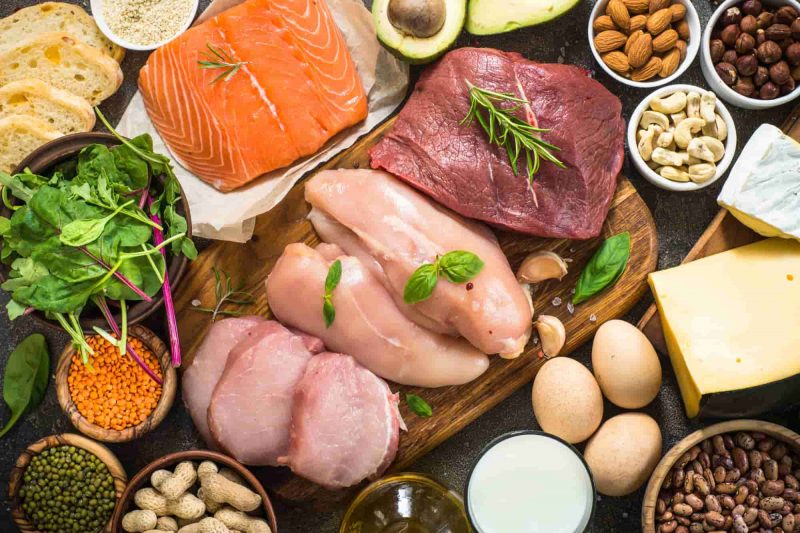 A diet rich in protein, vitamins C and E, and nutrient-dense foods supports tissue repair and recovery.